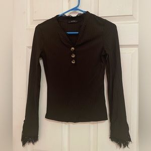 SHEIN Eyelash Lace Trim Rib-knit Tee, black color, small size